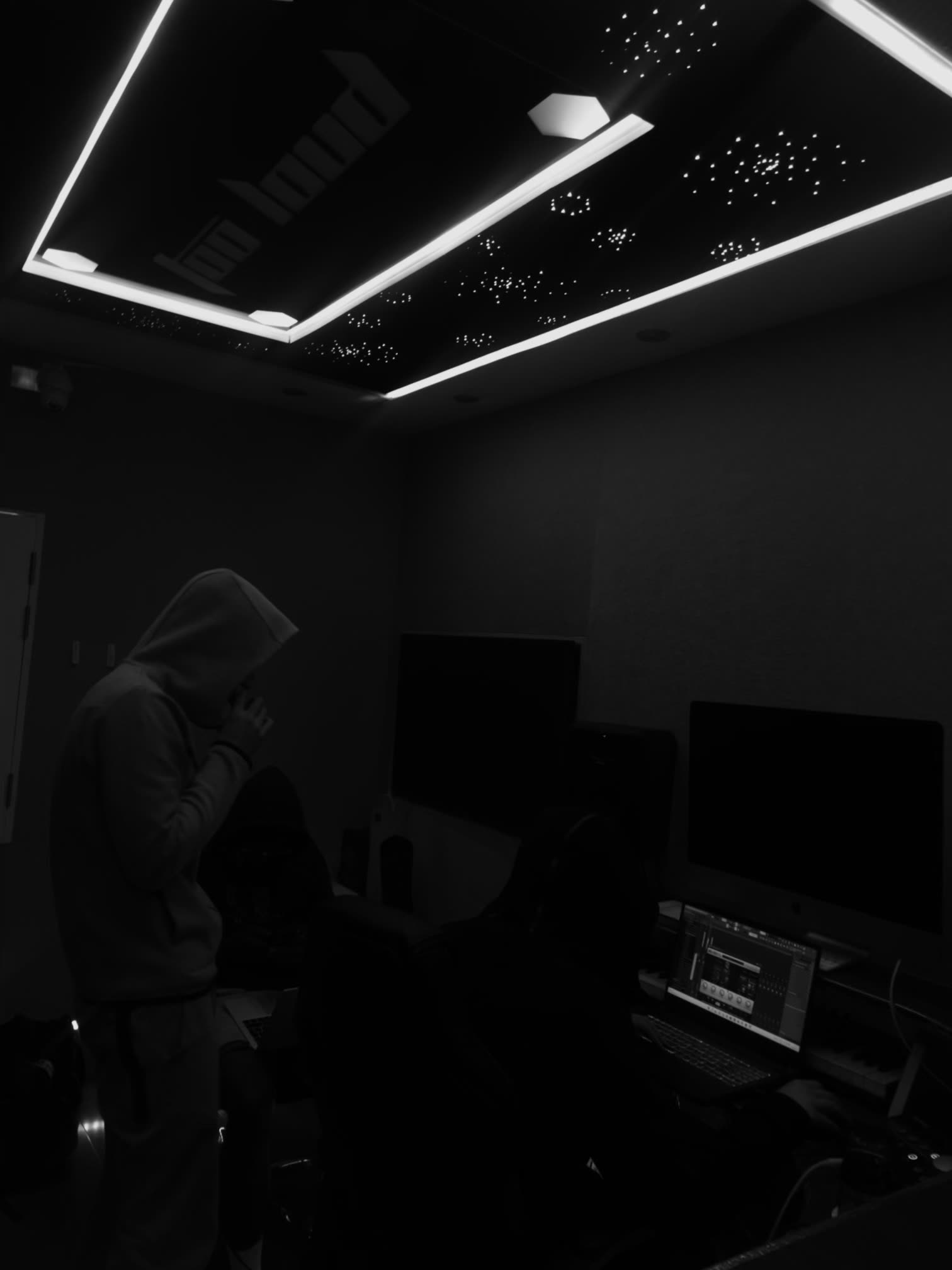 The studio lounge in mood lighting